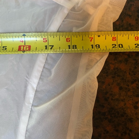 On Running Zero Jacket - windproof water resistant running/hiking jacket Small - Picture 9 of 10